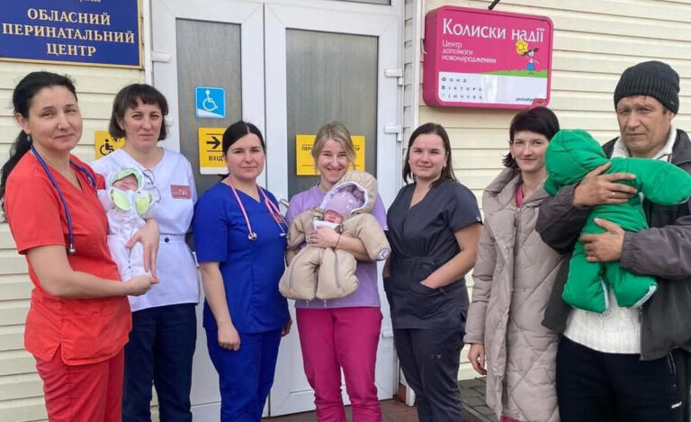 Віра, Надія та Любов: у Вінниці народилась трійня (ФОТО)