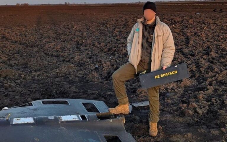Офіційно. Україна почала дронами збивати «Шахеди»