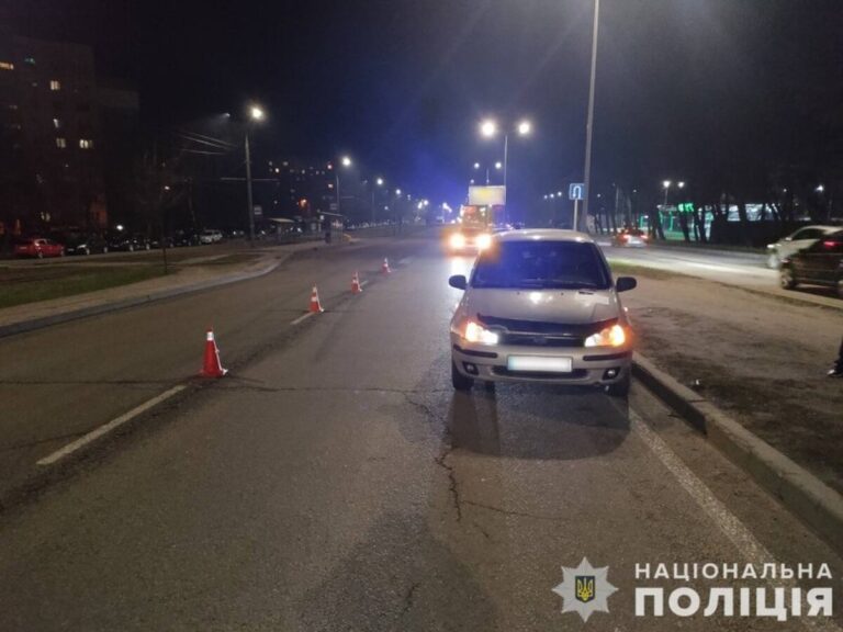 Дитина в лікарні: у Вінниці водій збив 11-річну дівчинку