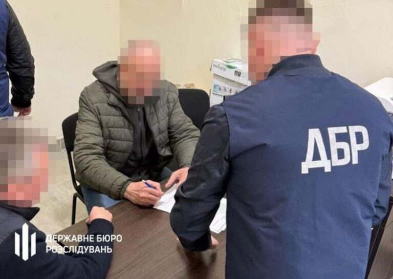 Незаконно оформив бойові виплати на майже 5 млн грн: викрили посадовця військової частини на Вінниччині