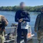 З Дністра на Вінниччині прикордонники «дістали» чоловіка в гідрокостюмі