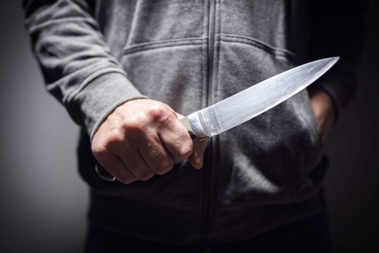 Зарізав жінку під час побутової сварки: на довічне увязнення відправили 59-річного чоловіка