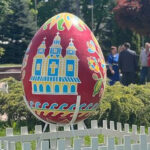 У центрі Вінниці встановили велетенські писанки (ФОТО)
