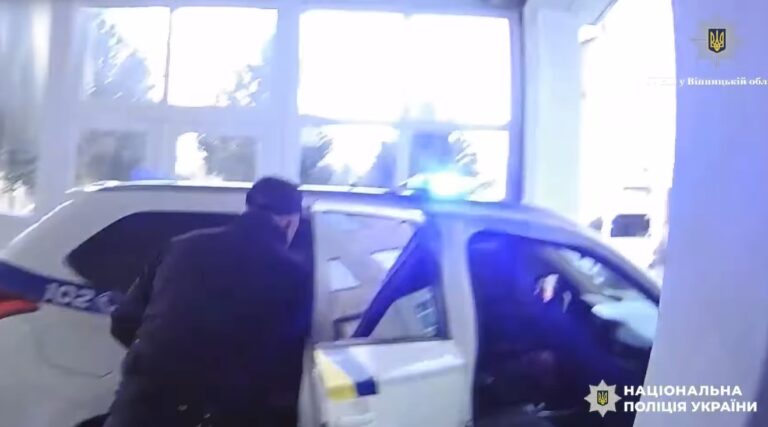 Освячення кошика ледь не обернулось трагедією: бабусі стало зле, на допомогу прийшли поліцейські