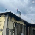 13 рятувальників гасили пожежу у будинку на околиці Вінниці