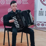 10-річний Роман, який пережив ракетну атаку по Вінниці, переміг на міжнародному музичному конкурсі