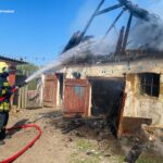 На Вінниччині через коротке замикання згоріла господарча будівля та гараж