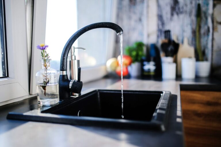 Аварійний ремонт мережі: віннчани 2 квітня залишаться без води