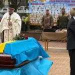 Ладижин попрощався з Героєм: Володимир Бурдейний повернувся додому на щиті