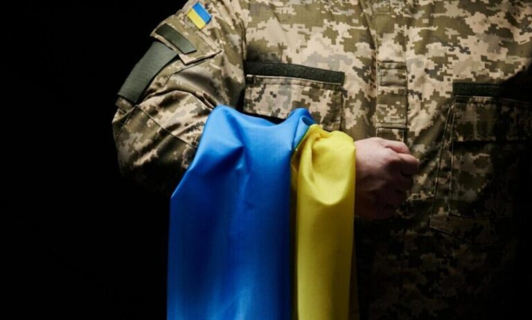 Україна повернула тіла ще 909 загиблих військових