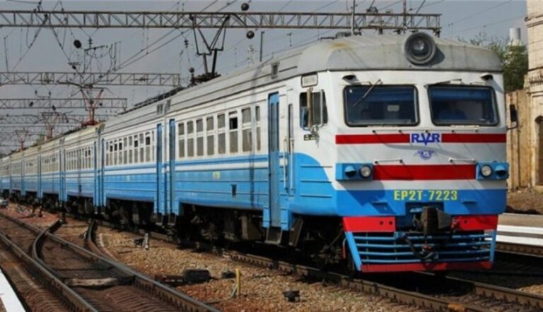Зміни в розкладі: Укрзалізниця запускає новий поїзд замість скасованих рейсів Одеса — Вапнярка