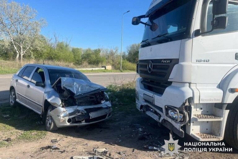 Серія ДТП на Вінниччині: водії та пасажири отримали травми