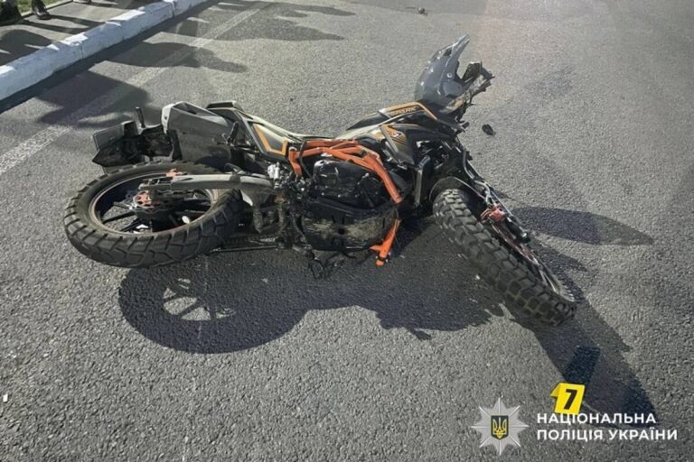 У Гайсині двоє підлітків зіткнулися на мотоциклах