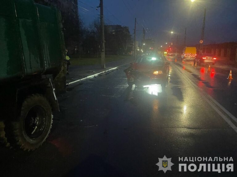 Дві ДТП у Вінниці та Гайсинському районі: одна з них зі смертельними наслідками