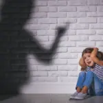 Штраф за домашнє насильство: матір трьох дітей покарали за приниження та агресію