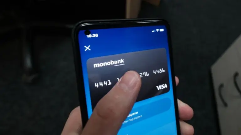 Monobank пояснив чому відмовляють у видачі нових кредитів військовим