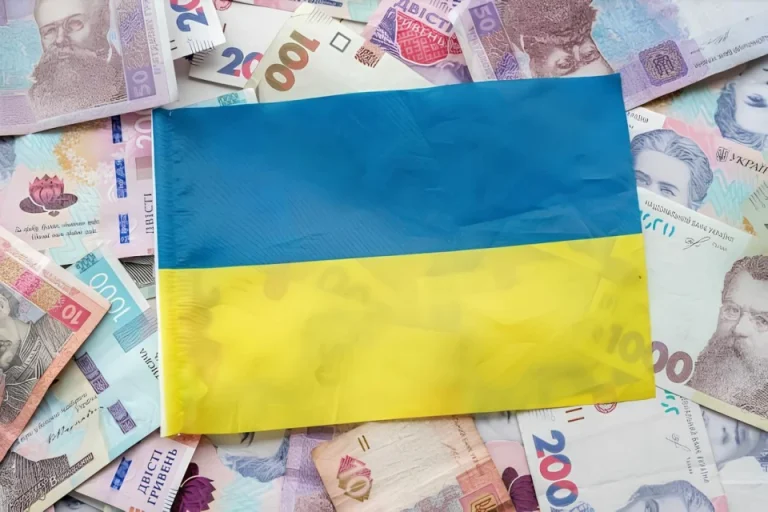 Кабмін затвердив виплати до Дня Незалежності: хто отримає разову допомогу