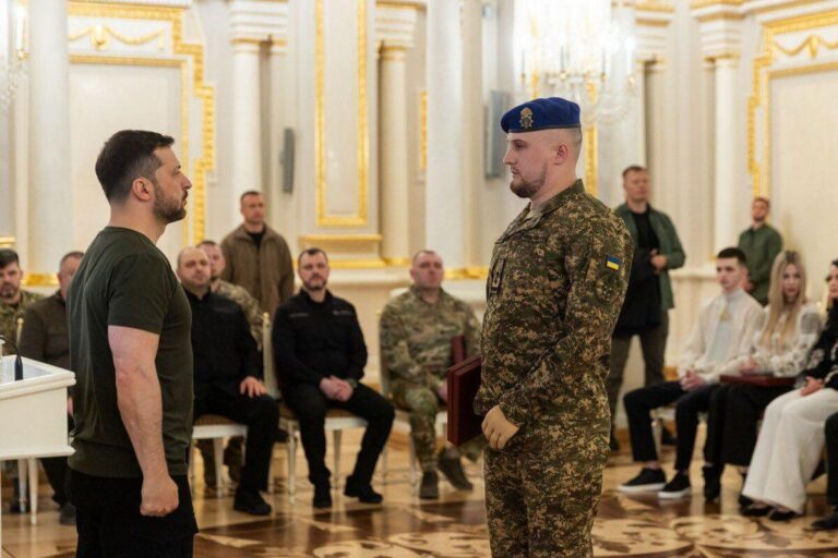 Військовий з Гайсинського району, який втратив руку в бою, отримав «Золоту Зірку»