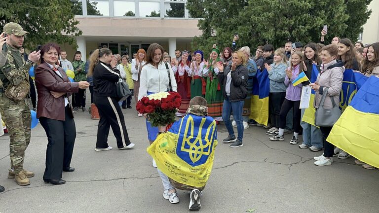 У Тульчині звільнений з полону військовий зробив пропозицію коханій