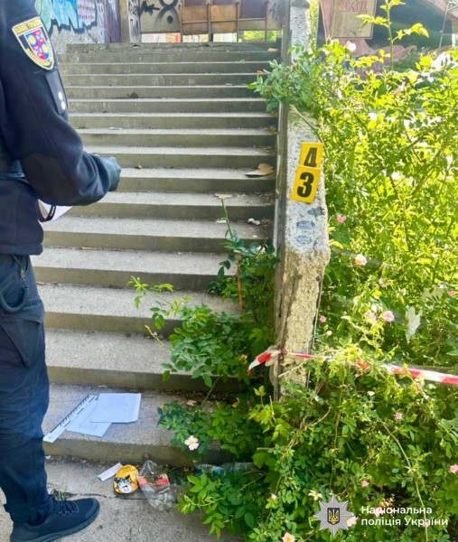 На Соборній у Вінниці вранці знайшли мертвим 17-річного хлопця