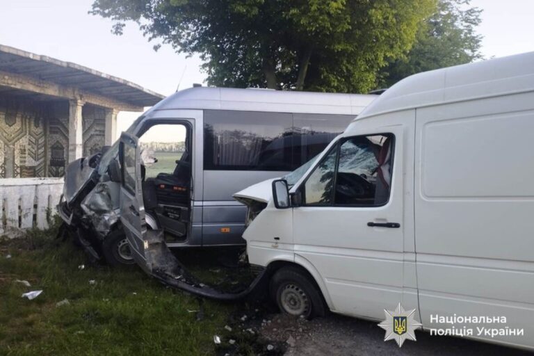 Дві аварії за день: на Тульчинщині постраждали водії та 80-річна жінка-пішохід