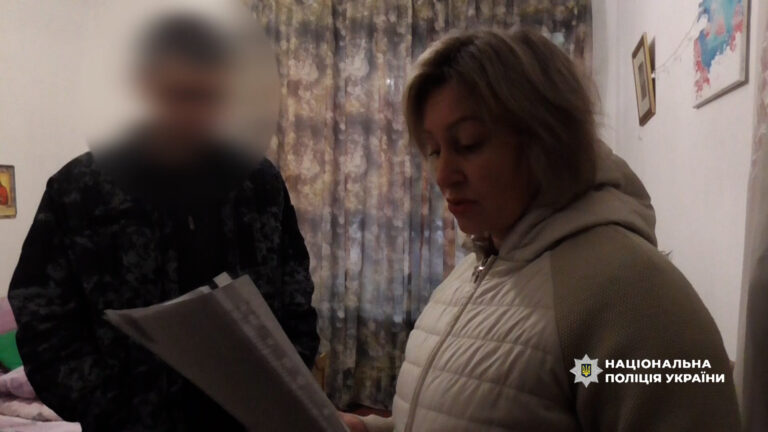 Обікрав матір загиблого військового на майже мільйон гривень: у Вінниці викрили шахрая з рф (ФОТО+ВІДЕО)