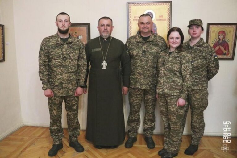 У Вінниці представили виставку ікон, написаних бійцями Нацгвардії (ФОТО)