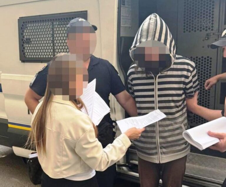 Вінничанина, який вихваляв РФ на похороні захисника, взяли під варту та визначили заставу