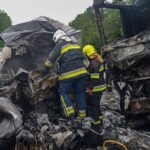 Рятувальники показали наслідки смертельної ДТП на Вінниччині (ФОТО)