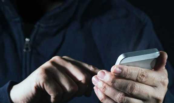 Перевипуск sim-карт: як не натрапити на шахраїв, які викрадають особисті дані