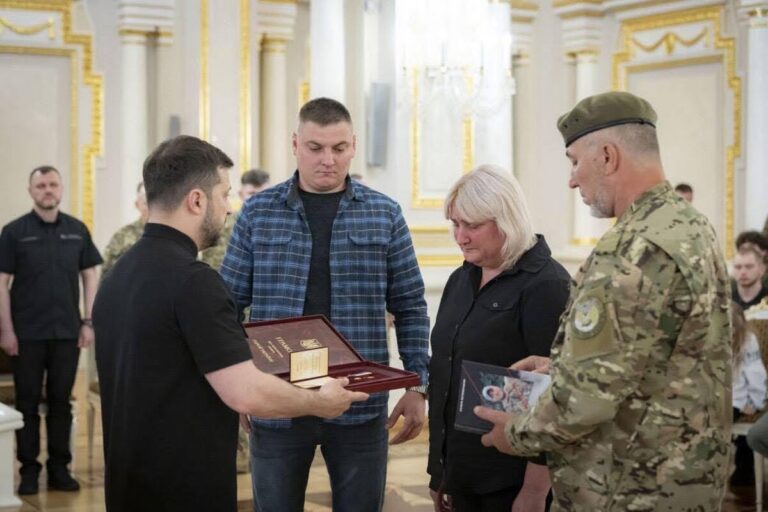Захисника з Барської громади нагородили званням Героя України – посмертно