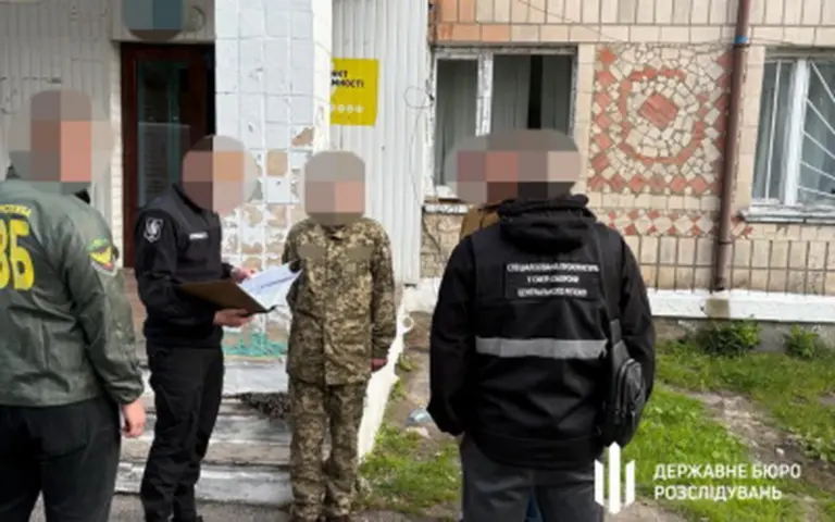 Вінницька СБУ викрила “крота”: прикордонник передавав розвіддані ворогу