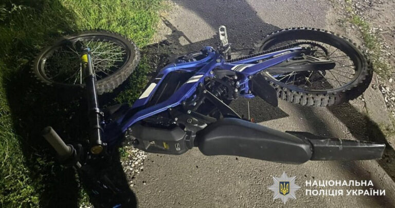 Біля Вінниці зіткнулися двоє мотоциклістів: що відомо