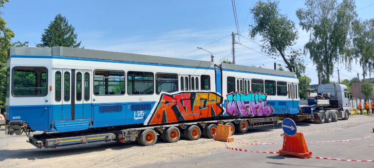 До Вінниці прибув черговий швейцарський трамвай «Tram2000»