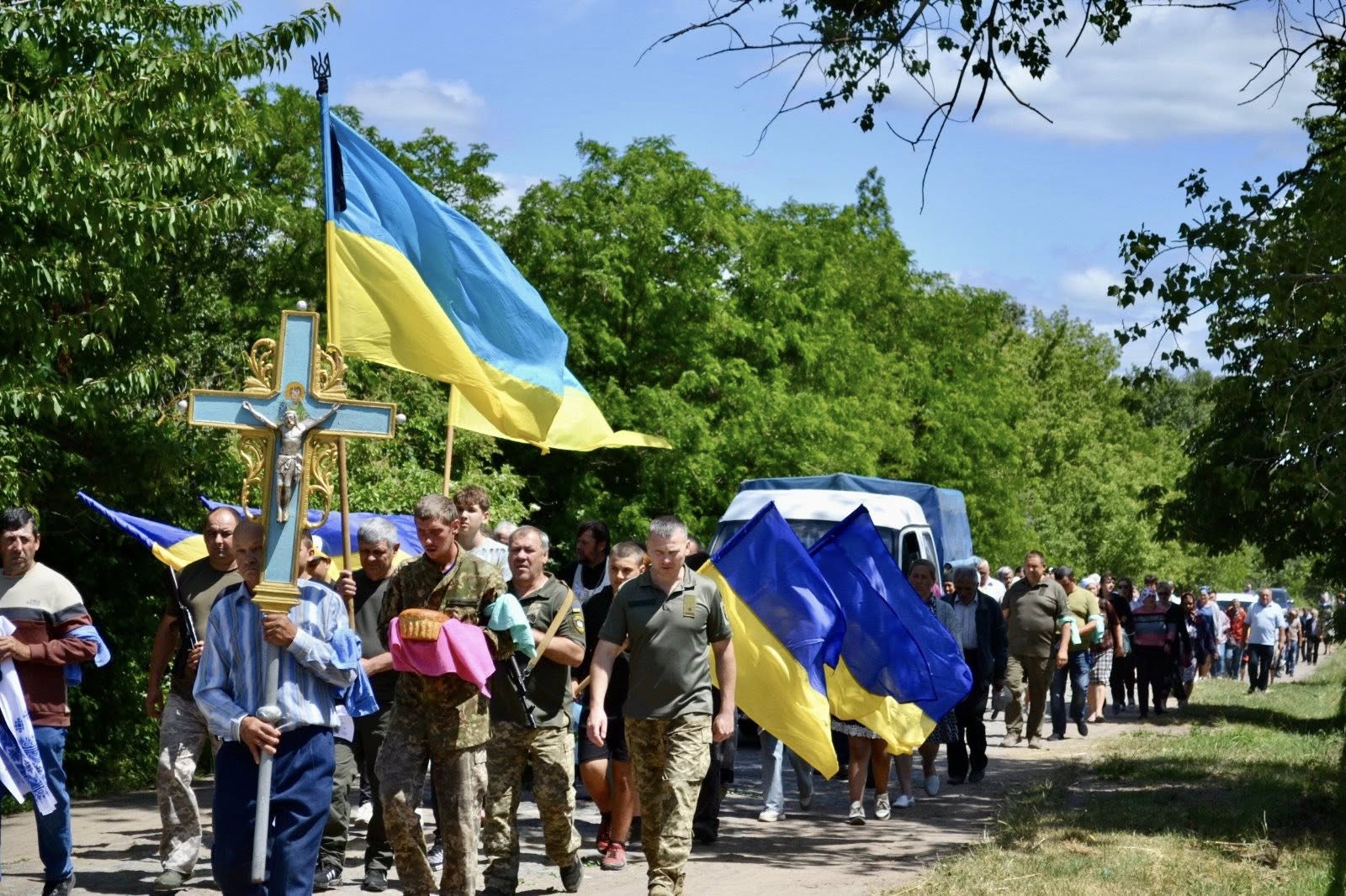 Бершадська громада прощалась з 32-річним воїном Устимом Вербецьким