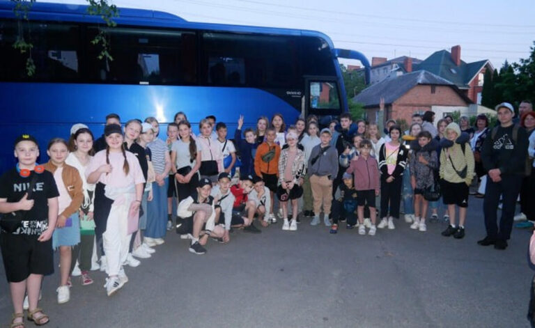 На відпочинок до Польщі вирушили діти Захисників з Вінниччини (ФОТО)