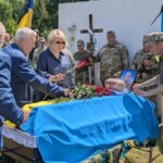 У Гайсинському районі попрощалися з Героєм Василем Романюком