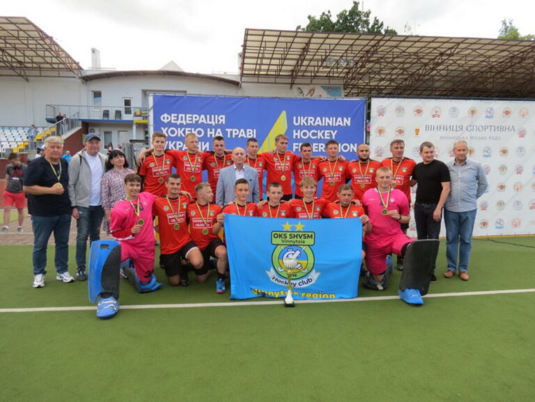 Вінницькі хокеїсти вибороли всі три призові місця на чемпіонаті України