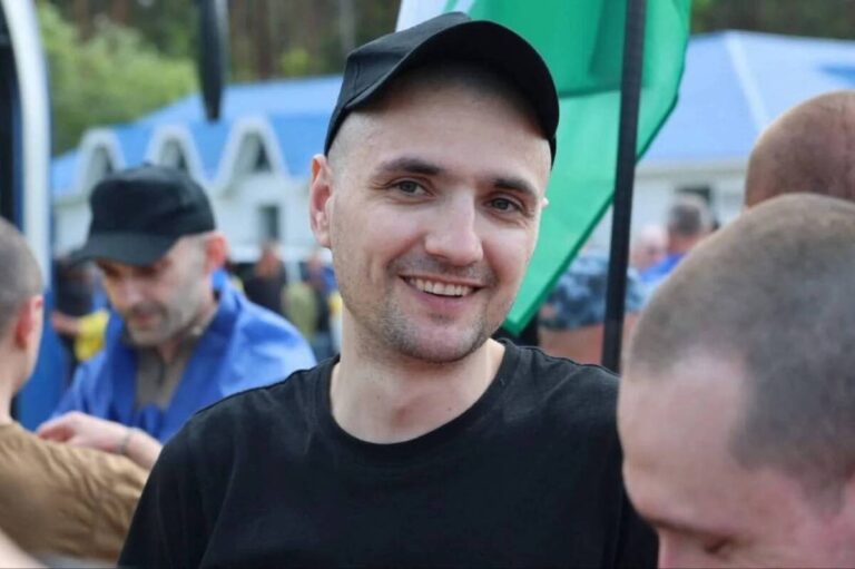 Додому з російського полону повернувся прикордонник Дмитро Новогродський (ВІДЕО)