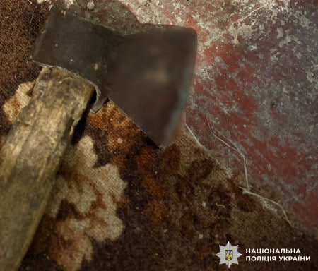 На Гайсинщині чоловік убив жінку сокирою
