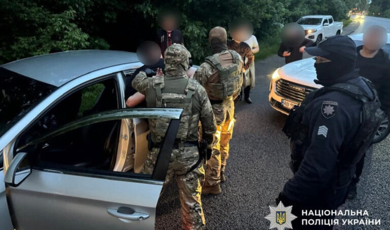 На Вінниччині затримали 30-річного організатора схеми переправлення чоловіків через кордон