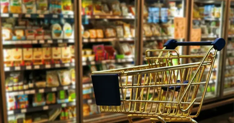 Ціни на продукти в Україні зростуть до 30% що здорожчає і коли