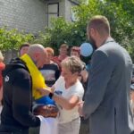 Після півтора року в полоні: на Вінниччину повернувся захисник Євгеній Горбатюк ( Відео)