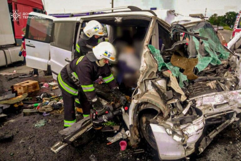 Сім’я з Вінниччини загинула дорогою в Карпати