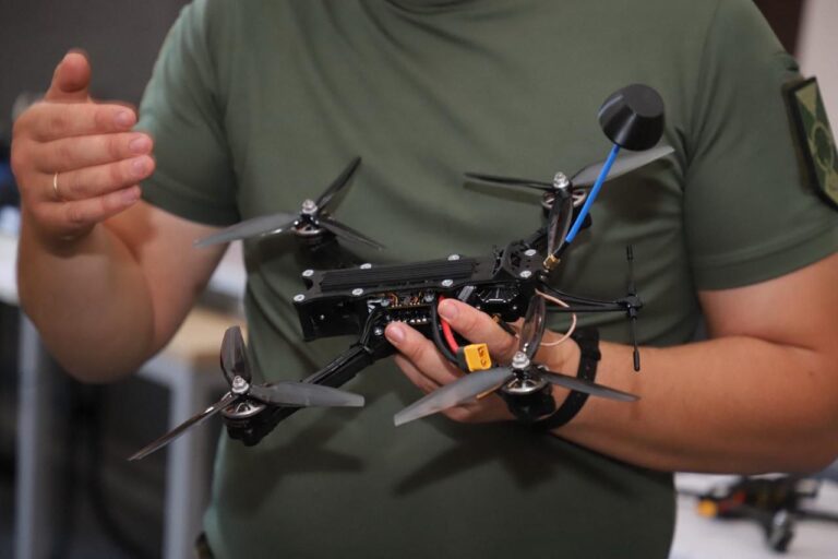 Міжрегіональний координаційний гуманітарний штаб передав FPV-дрони 92-й окремій штурмовій бригаді імені кошового отамана