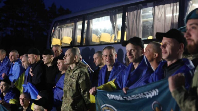Відбувся новий етап обміну полоненими: з полону повернулося дев’ять воїнів з Вінниччини