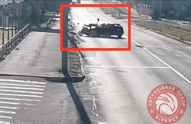 У Вінниці на Келецькій BMW зіткнувся з мотоциклом (відео)