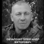 Повернувся з-за кордону, щоб боронити Україну: Вінниця прощається з Олександром Овчаренком