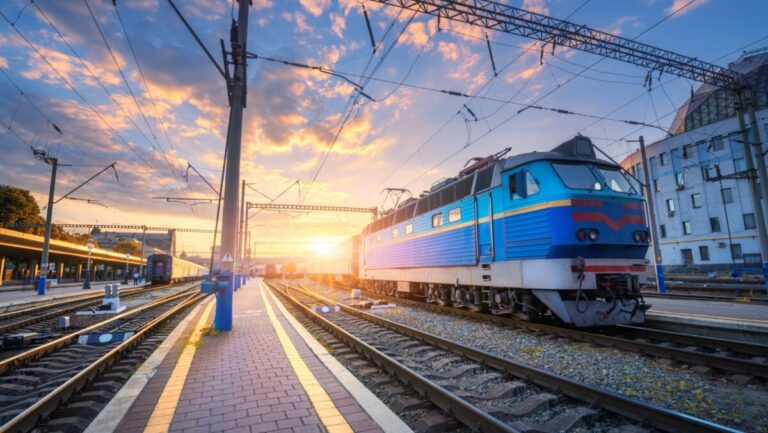 Укрзалізниця змінила графіки руху восьми потягів, які курсують через Вінниччину
