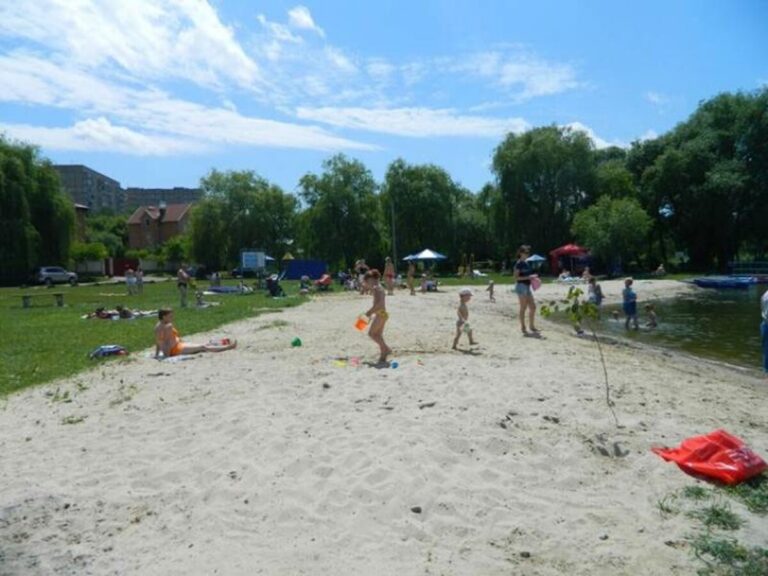 У воді кишкові палички, на березі яйця паразитів: результати перевірки пляжів у Вінниці